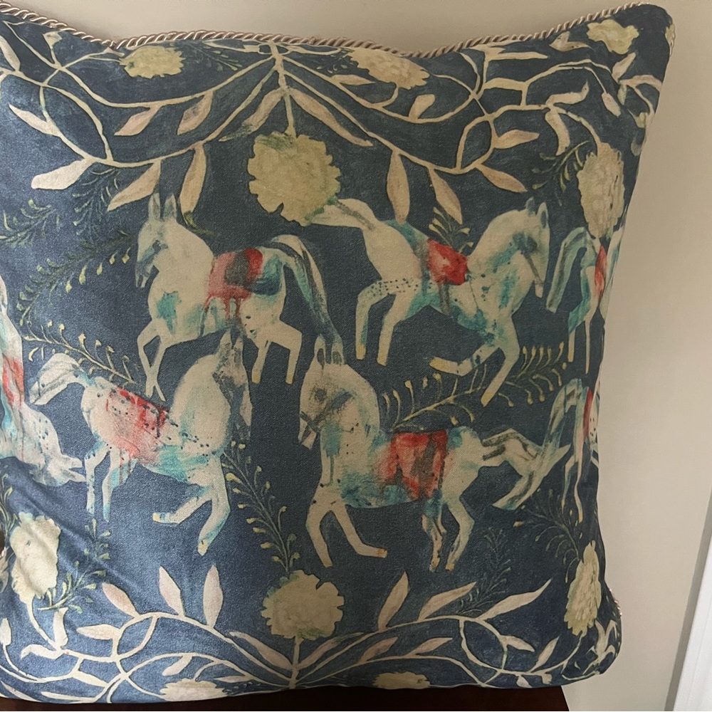 Throw pillow